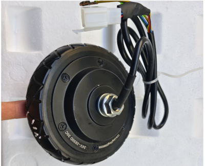 新澳瑪無刷無齒輪轂電機(jī)滑板車,輕松征服城市出行?深度測(cè)評(píng)